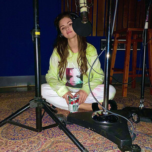 Naked celebrity picture Selena Gomez 128 pic