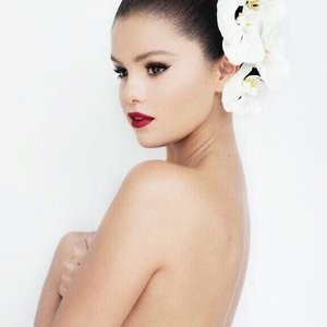 Celebrity Nude Pic Selena Gomez 012 pic