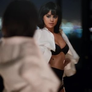 Hot Naked Celeb Selena Gomez 004 pic