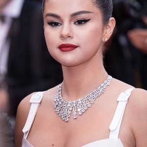 Selena Gomez Sexy (120 Photos) – Leaked Nudes