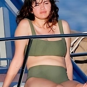 Selena Gomez Sexy (34 Photos) – Leaked Nudes