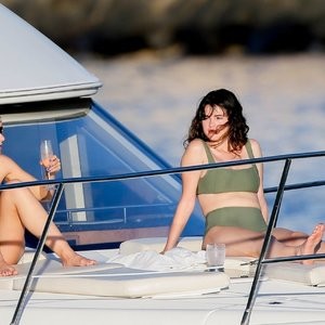 Celebrity Leaked Nude Photo Selena Gomez 029 pic