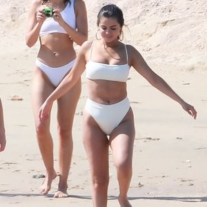 Celebrity Nude Pic Selena Gomez 011 pic