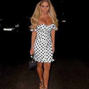 Sexy Bianca Gascoigne Is Seen Leaving her Friends House After a BBQ (9 Photos) – Leaked Nudes