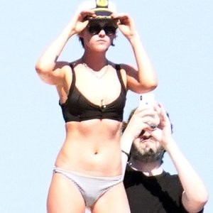 Nude Celebrity Picture Kristen Stewart 002 pic