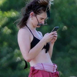 Best Celebrity Nude Lily James 029 pic