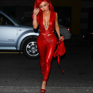 Naked Celebrity Pic Nikita Dragun 007 pic