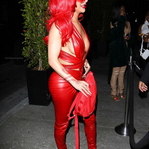 Naked Celebrity Nikita Dragun 025 pic