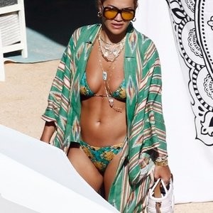 Free nude Celebrity Rita Ora 111 pic