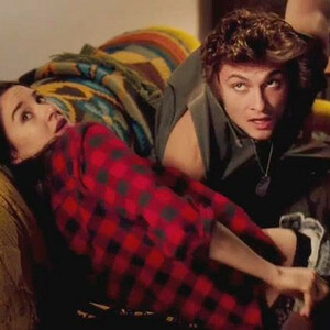 Famous Nude Shailene Woodley 048 pic
