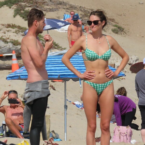 Celeb Nude Shailene Woodley 018 pic