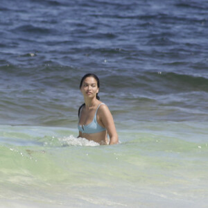 Real Celebrity Nude Shanina Shaik 051 pic