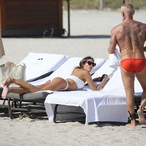 Sharon Fonseca Flaunts Her Sexy Bikini Body on the Beach (6 Photos) – Leaked Nudes