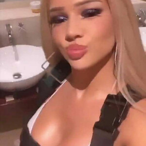 Free nude Celebrity Shirin David 055 pic