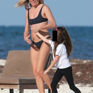 Leaked Celebrity Pic Sienna Miller 026 pic