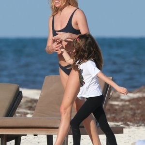 Leaked Celebrity Pic Sienna Miller 029 pic