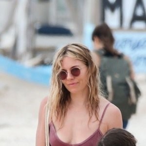 Celebrity Leaked Nude Photo Sienna Miller 012 pic