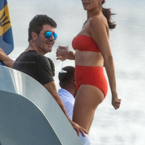 Simon Cowell Enjoys a Holiday with Lauren Silverman in Barbados (63 Photos) – Leaked Nudes