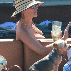 Simon Cowell & Lauren Silverman Are Spotted Out on Holiday in Barbados (20 Photos) - Leaked Nudes