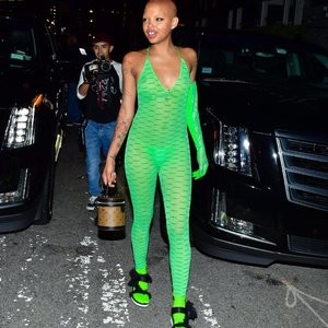 Slick Woods See Through (5 Photos) - Leaked Nudes