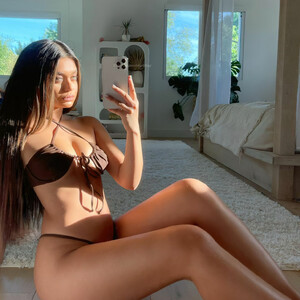 Hot Naked Celeb Sofia Jamora 005 pic