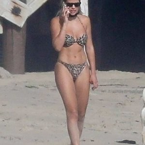 Sofia Richie Wears a Leopard Print Bikini Tanning with Scott Disick in Malibu (39 Photos) – Leaked Nudes