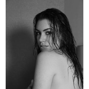 Newest Celebrity Nude Sophie Simmons 001 pic