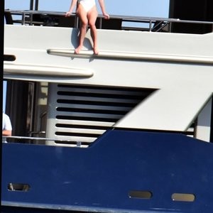 Newest Celebrity Nude Sophie Turner 031 pic