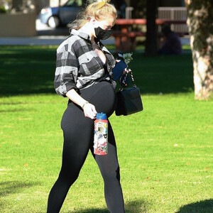 Real Celebrity Nude Sophie Turner 044 pic