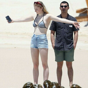 Free Nude Celeb Sophie Turner 118 pic