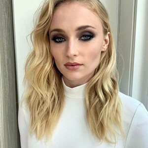 Naked Celebrity Sophie Turner 125 pic