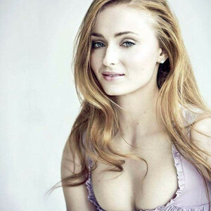 celeb nude Sophie Turner 126 pic