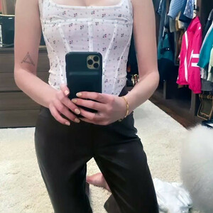 Celebrity Leaked Nude Photo Sophie Turner 128 pic