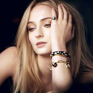 Celebrity Naked Sophie Turner 145 pic