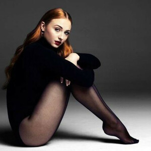 Sophie Turner Nude & Sexy Collection – Part 2 (160 Photos + Videos) [Updated 09/07/21] - Leaked Nudes