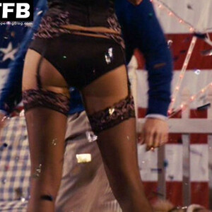 Celeb Nude Stacy Keibler 058 pic