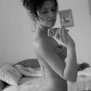 Celeb Nude Stanija Dobrojevic 014 pic