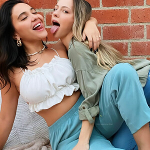 Naked Celebrity Pic Stella Hudgens 002 pic