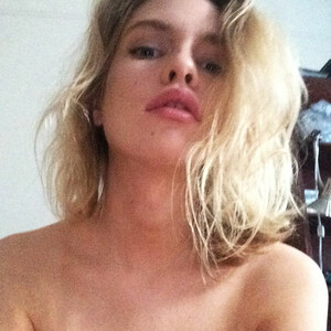 Leaked Stella Maxwell 053 pic