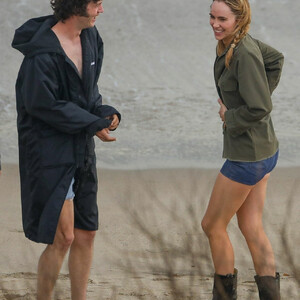 Newest Celebrity Nude Suki Waterhouse 041 pic