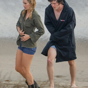 nude celebrities Suki Waterhouse 046 pic