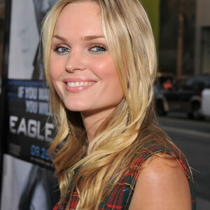Celeb Naked Sunny Mabrey 014 pic