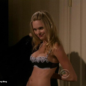 Free nude Celebrity Sunny Mabrey 019 pic