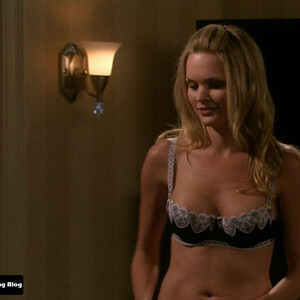 Naked Celebrity Sunny Mabrey 020 pic