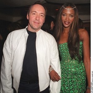Nude Celeb Pic Naomi Campbell 054 pic