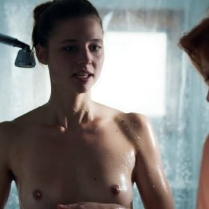 Svenja Jung Nude – Zarah: Wilde Jahre (6 Pics + GIF & Video) – Leaked Nudes