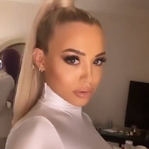 Tammy Hembrow’s Boobs (6 Pics + Video) - Leaked Nudes