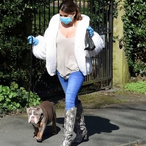 Tanya Bardsley Is walking with her Dog in Mask and Gloves in Cheshire (11 Photos) - Leaked Nudes