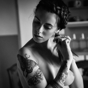 nude celebrities Tanya Girardi 007 pic