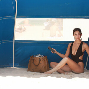 Celeb Naked Tao Wickrath 006 pic